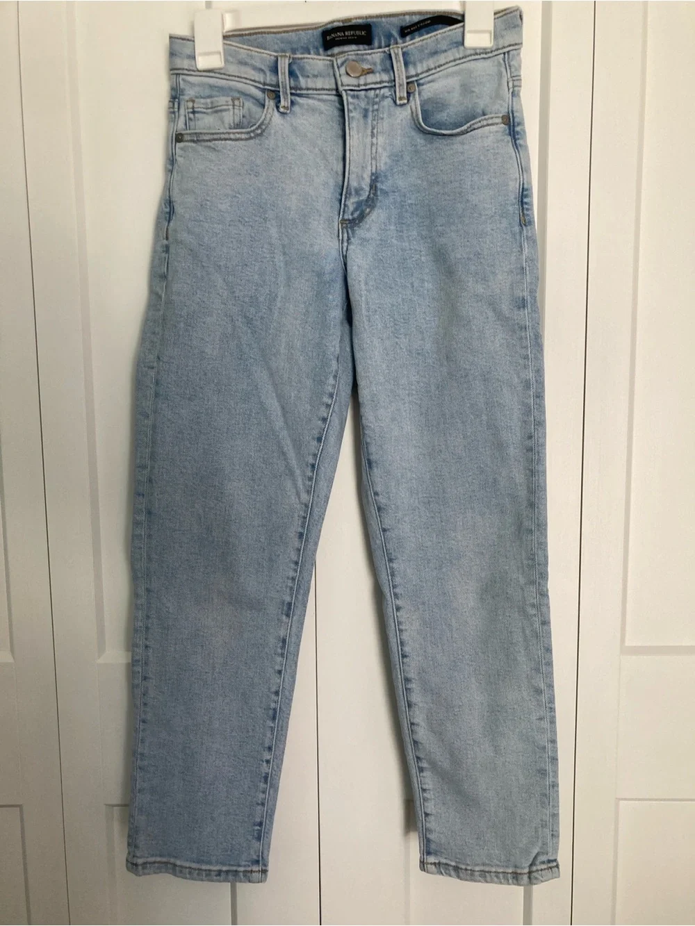 Banana Republic Mid Rise Straight Light Wash Denim Jeans Size 25